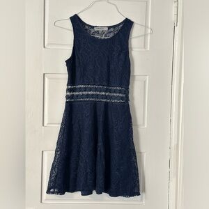 Navy Lace Sleeveless Dress